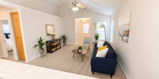 Beautiful 3 Bedroom Home with Vaulted Ceilings, Washer & Dryer Included Beautiful 3 Bedroom Home with Vaulted Ceilings, Washer & Dryer Included Gallery 5