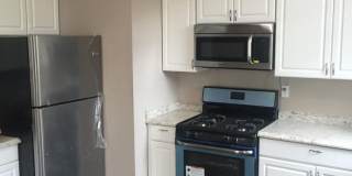 4 Bed 1.5 Bath located in Norwood Gallery 1