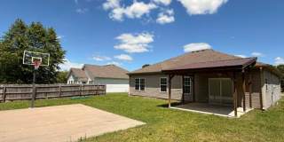 Beautiful 3 bed/2 bath home located in Webb City! Two car attached garage, storm shelter, open floorplan, and spacious yard! Gallery 15