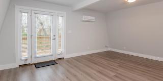 Asheville Duplex Rental-Oakley Area Gallery 4