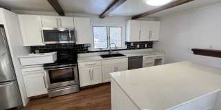 312 Washington Street Gallery 1