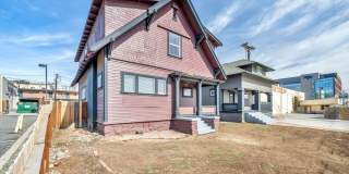 FULLY FURNISHED & BEAUTIFULLY REMODELED CLASSIC HOME NEAR UNR WITH UNBEATABLE I-80 ACCESS Gallery 63