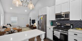 Spacious 4BR House in Denver Gallery 8