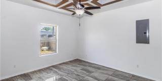 1607 El Sauz Street Gallery 8