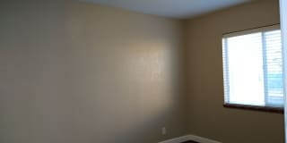 Mountain View 2 Bedroom 1 Bath Duplex on a Hill Gallery 39