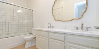 1228-1230 Wellesley Gallery 11