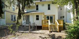 Spacious 3 Bed, 2 Bath in Newark - Move-In Ready Gallery 5