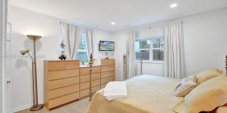 2889 NE 35th St Gallery 48