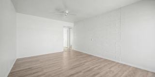 2045 E ORANGE ST Gallery 26