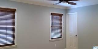 Gorgeous Updated 2BR 3BA Town house Gallery 32