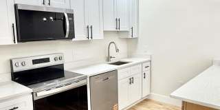 151 N YORK Street unit: C 151 N YORK Street unit: C Gallery 1