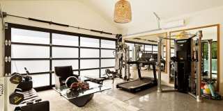 2137 Glyndon Ave Gallery 35