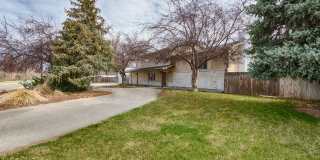Large home with shop on over 1/2 acre. Gallery 4