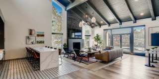 The Harlow Gallery 34