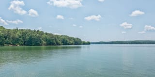 Edgewater on Lanier Gallery 22