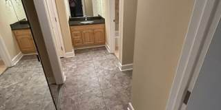 Laurelwood Gallery 27