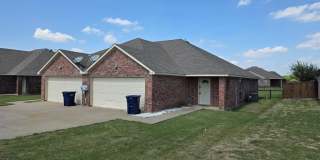 512 Harris Street Gallery 1