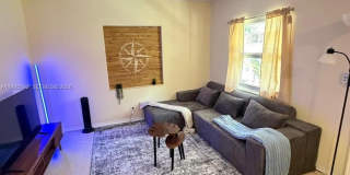 1111 N Victoria Park Rd Gallery 1