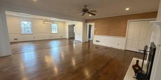 115 Adams Avenue Gallery 27