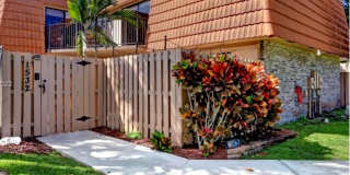 1532 W Harmony Lake Circle Gallery 2