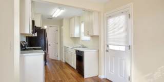 3 bedroom 1 bath house in Midtown available Mid- August Gallery 11