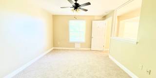 3BR Townhome Near LSU – Convenient & Spacious Gallery 15