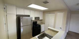 2 BR 2 BA Corner Condo w/Balcony W/D Gated Entry Carport + Space Gallery 7