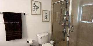 11625 NW 87th Ln Gallery 32