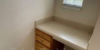 10075 Gate Parkway Gallery 11