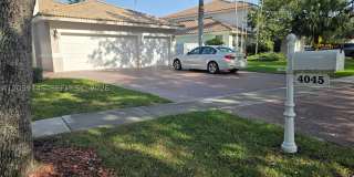 4045 SW 151st Ter Gallery 4