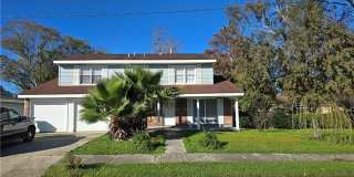 800 OAKWOOD Drive Gallery 1