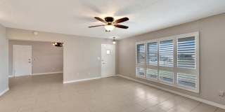 UPDATED 2-BEDROOM HOME IN SUN CITY CENTER 55+ COMMUNITY** Gallery 4