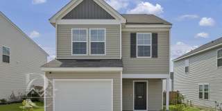 SPACIOUS 2-STORY HOME IN TRAVERS PARK Gallery 1