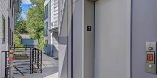 2210 12th Avenue West Gallery 23