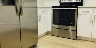 1900 SW 121st Ct Gallery 1