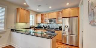 306 E Mallory Circle Gallery 5