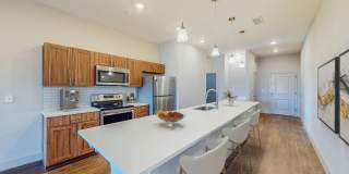 The Halston Gallery 25