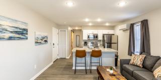 1329 Riverdale Dr Gallery 2