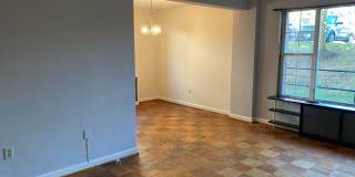 1300 N MEADE Street Gallery 9