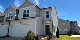 Modern Like-new 3 bedroom 2.5 bath townhouse in Jamestown w/2-car garage Gallery 1