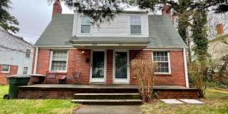 One-Bedroom, One Bath Townhouse at Spring Garden/Lindell Duplex Gallery 1