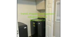 11206 Corrington Avenue Gallery 16