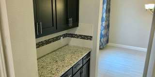 Gorgeous 5 bedroom home. Spacious and Elegant! Gallery 12