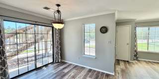 Modern Condo with Fireplace, Garage & Community Pool Modern Condo with Fireplace, Garage & Community Pool Gallery 6