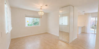 15 Southampton Gallery 4