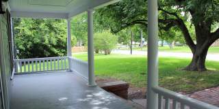 812 Burleson Street Gallery 12