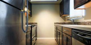 Uptown Lake Oswego Gallery 30