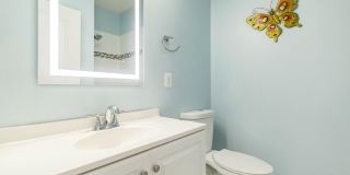 42385 TRELLIS Square Gallery 7