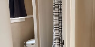 Downtown Property! Gallery 11