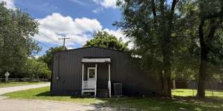 410 W Benton Street Gallery 1